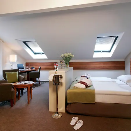 Mercure Tagungs- & Landhotel Krefeld Exterior photo