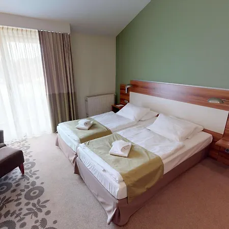 Mercure Tagungs- & Landhotel Krefeld Exterior photo