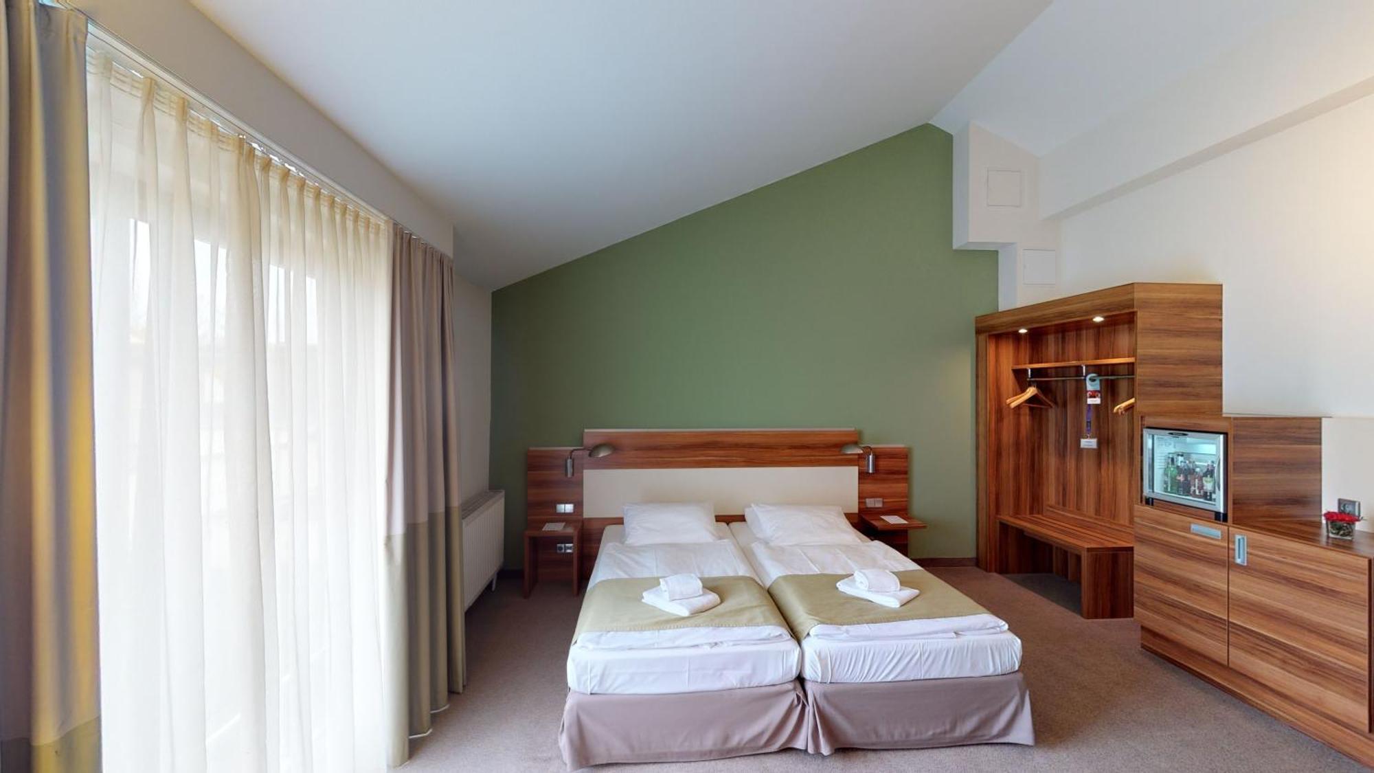 Mercure Tagungs- & 4* Krefeld