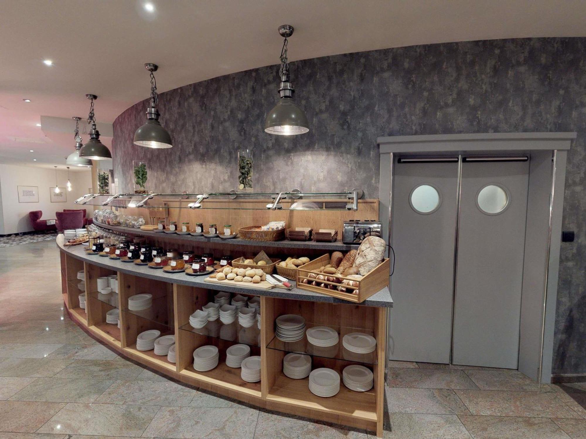 Mercure Tagungs- & 4*