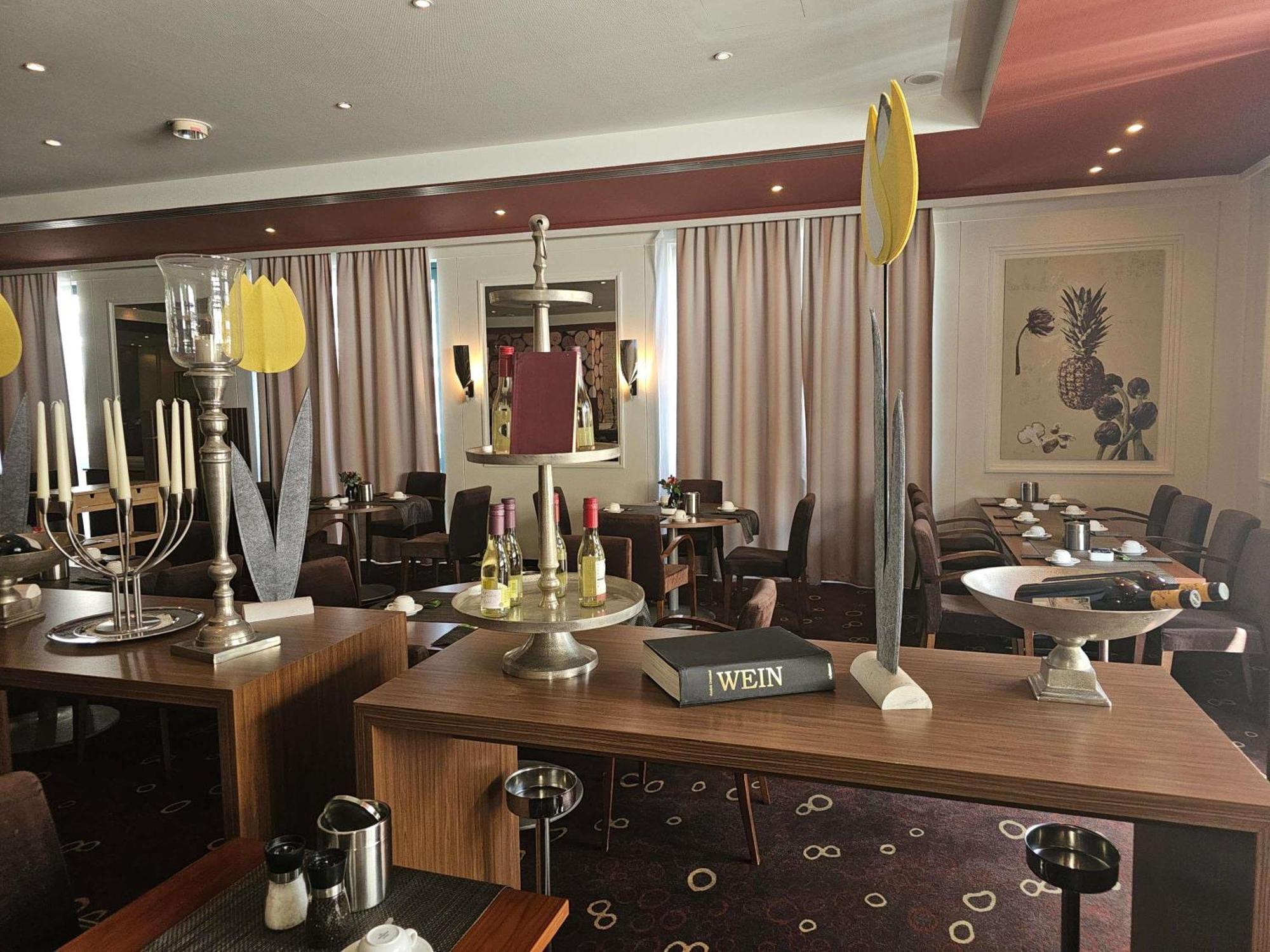 Hotel Mercure Tagungs- & 4*